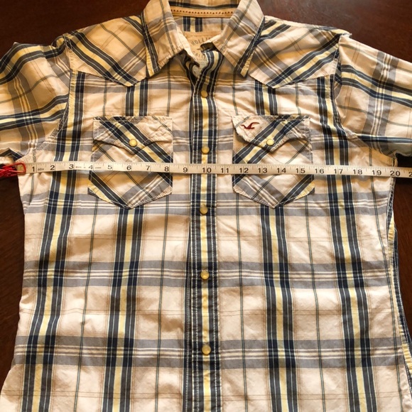 Hollister Snap Down - Picture 6 of 8